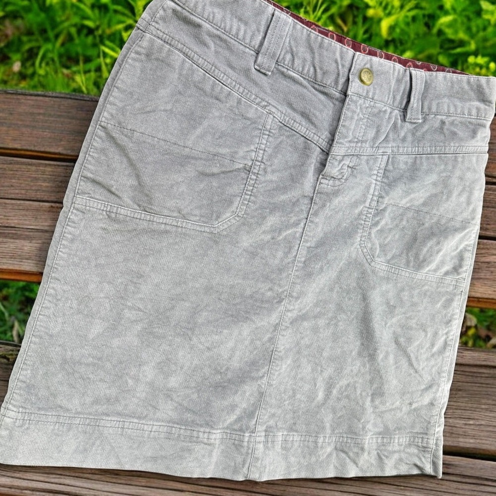 Athleta Skirt Woman 8 Grey Corduroy Cargo Mini Casual Outdoor Gorpcore Utility